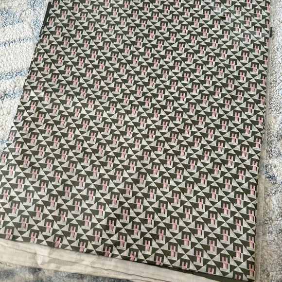 Geometric Patterned Scarve pistachio color - Picture 1 of 2